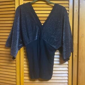 Very nice tee V/neck and V/back side